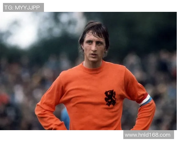 足球球星连帽卫衣风潮掀起个性时尚潮流 谁是背后的主导者